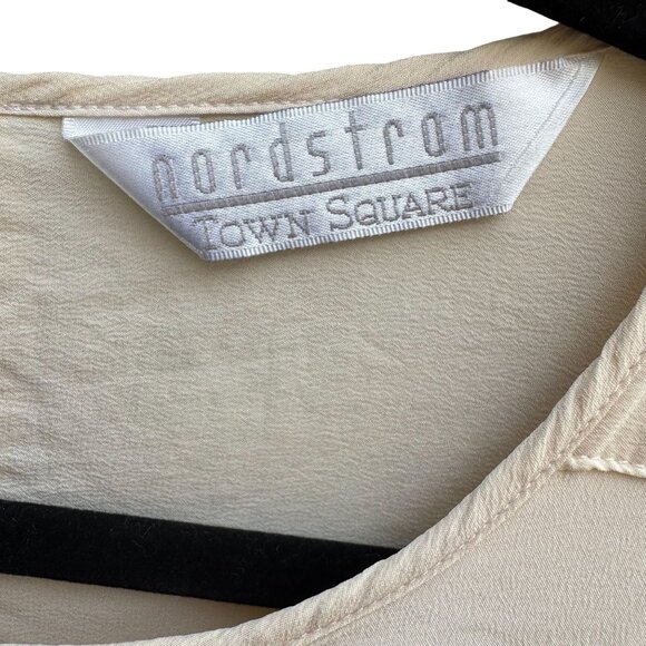 Nordstrom Town Square Vintage Silk Ivory Womens Blouse Short Sleeve Blouse 18 - Picture 2 of 10